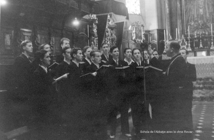 Saint-Maurice, Abbaye 1940-05-12, Messe Radio, Schola directeur chne Revaz